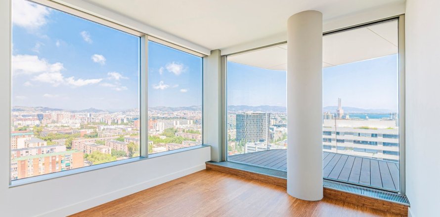 Apartamento de 3 dormitorios en venta en Barcelona, Cataluña, Spain № 3598