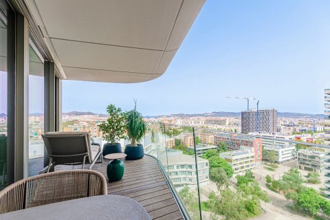 Apartamento de 3 dormitorios en venta en Barcelona, Cataluña, Spain № 3600 - foto 9
