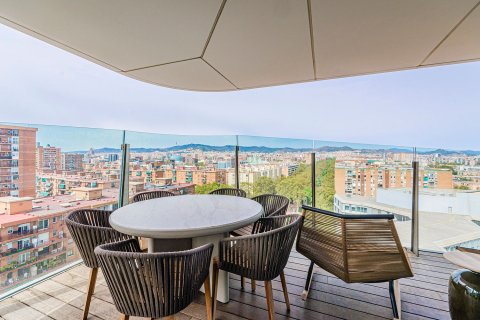 Apartamento de 3 dormitorios en venta en Barcelona, Cataluña, Spain № 3600 - foto 27
