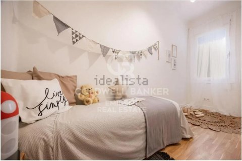 Apartamento de 3 dormitorios en venta en Barcelona, Cataluña, Spain № 7943 - foto 7