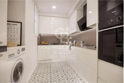 Apartamento de 3 dormitorios en venta en Barcelona, Cataluña, Spain № 7943 - foto 20