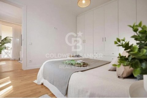 Apartamento de 3 dormitorios en venta en Barcelona, Cataluña, Spain № 7943 - foto 14