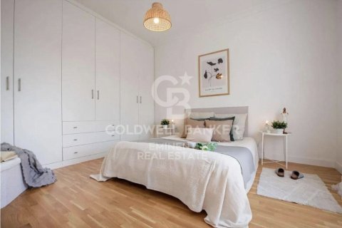 Apartamento de 3 dormitorios en venta en Barcelona, Cataluña, Spain № 7943 - foto 15