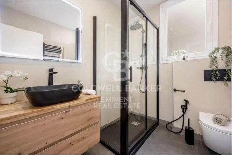 Apartamento de 3 dormitorios en venta en Barcelona, Cataluña, Spain № 7943 - foto 3