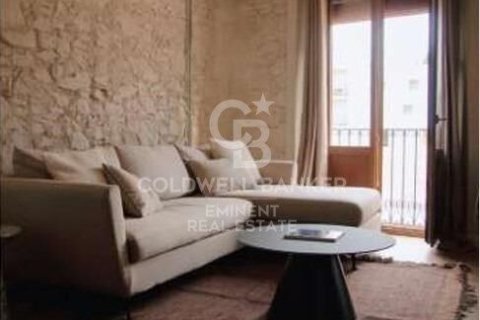 1392 sq.m. commercial property for sale in Barcelona, Catalonia, Spain № 7945 - photo 12