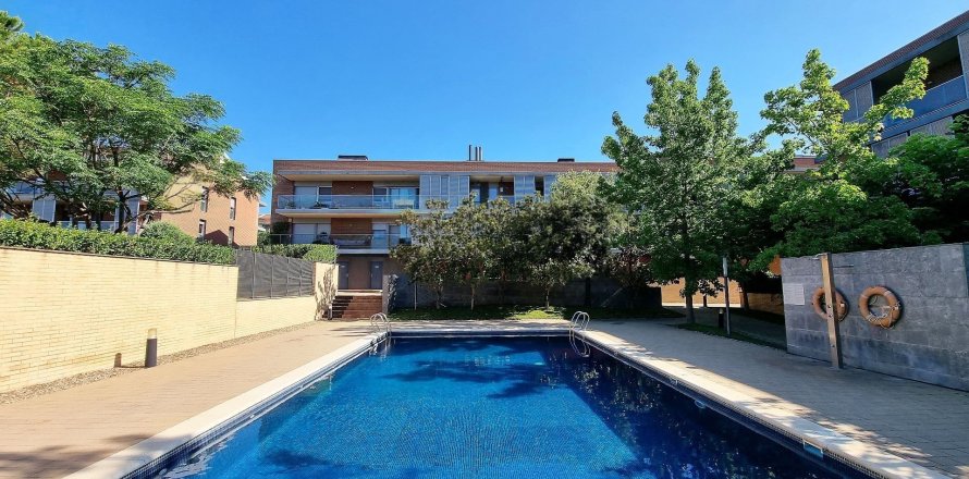 Apartamento de 4 dormitorios en venta en Sant Cugat del Vallès, Barcelona, Cataluña, Spain № 1531