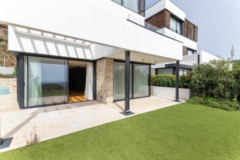 Сasa de 6 dormitorios en venta en Barcelona, Cataluña, Spain № 1533 - foto 24