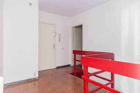 Apartamento de 4 dormitorios en venta en Sant Cugat del Vallès, Barcelona, Cataluña, Spain № 1530 - foto 8