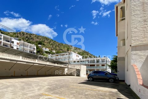 Apartamento de 2 dormitorios en venta en Roses, Gerona, Cataluña, Spain № 7768 - foto 6