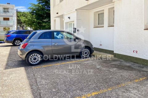 Apartamento de 2 dormitorios en venta en Roses, Gerona, Cataluña, Spain № 7768 - foto 11