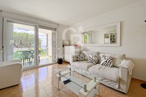 Apartamento de 2 dormitorios en venta en Roses, Gerona, Cataluña, Spain № 7768 - foto 23