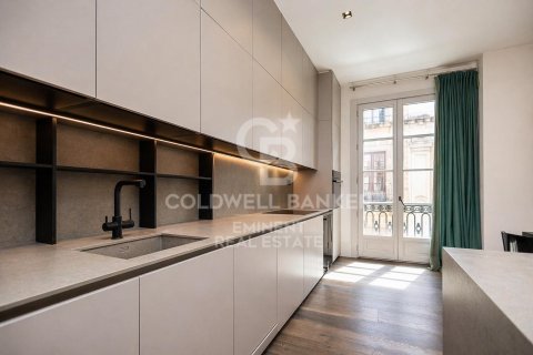 Купить квартиру в Барселона, Испания с 2 спальни, 121м², № 7773 - фото 18