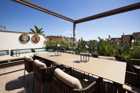 Купить квартиру в Барселона, Испания с 2 спальни, 121м², № 7773 - фото 4