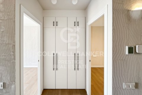 Ático de 2 dormitorios en venta en Barcelona, Cataluña, Spain № 7771 - foto 12