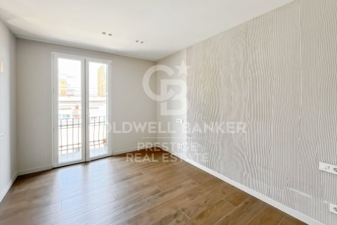 Ático de 2 dormitorios en venta en Barcelona, Cataluña, Spain № 7771 - foto 11