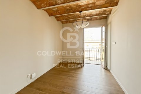 Ático de 2 dormitorios en venta en Barcelona, Cataluña, Spain № 7771 - foto 18