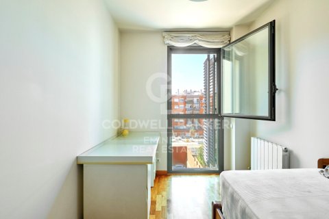 Apartamento de 2 dormitorios en venta en Barcelona, Cataluña, Spain № 7770 - foto 11