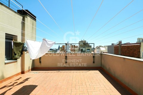 Apartamento de 2 dormitorios en venta en Barcelona, Cataluña, Spain № 7770 - foto 2