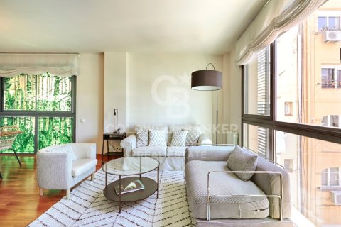 Apartamento de 2 dormitorios en venta en Barcelona, Cataluña, Spain № 7770 - foto 24
