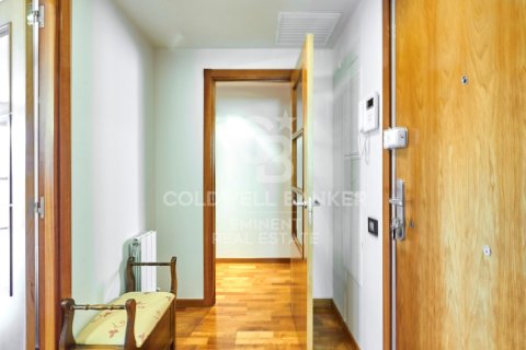 Apartamento de 2 dormitorios en venta en Barcelona, Cataluña, Spain № 7770 - foto 14