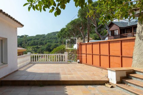 Villa de 5 dormitorios en venta en Premia De Dalt, Barcelona, Cataluña, Spain № 3924 - foto 2