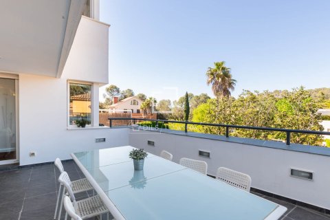 Villa de 6 dormitorios en venta en Sant Cugat del Vallès, Barcelona, Cataluña, Spain № 3923 - foto 10