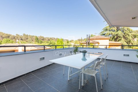 Villa de 6 dormitorios en venta en Sant Cugat del Vallès, Barcelona, Cataluña, Spain № 3923 - foto 9