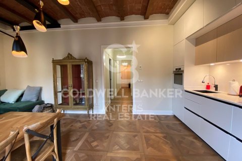 Apartamento de 2 dormitorios en venta en Barcelona, Cataluña, Spain № 5327 - foto 3