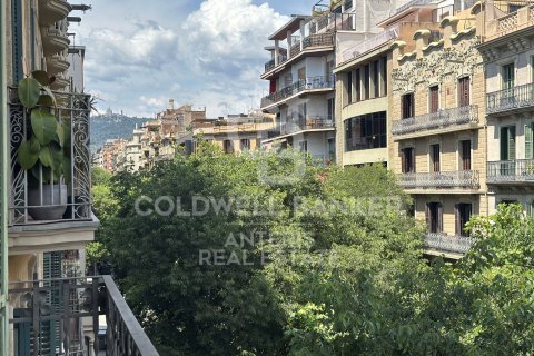 Apartamento de 2 dormitorios en venta en Barcelona, Cataluña, Spain № 5327 - foto 17