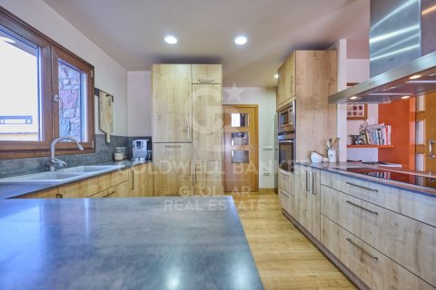 Сasa de 4 dormitorios en venta en Girona, Gerona, Cataluña, Spain № 5324 - foto 13