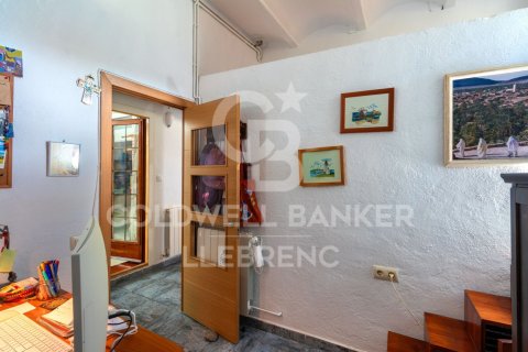 Propiedad comercial de 230 m² en venta en Sant Cugat del Vallès, Barcelona, Cataluña, Spain № 5323 - foto 23