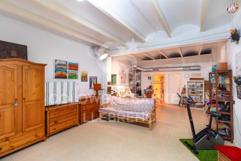 Propiedad comercial de 230 m² en venta en Sant Cugat del Vallès, Barcelona, Cataluña, Spain № 5323 - foto 7
