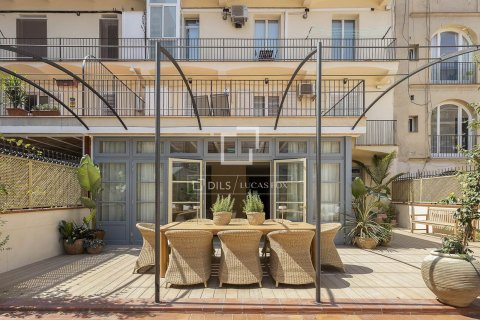 Apartamento de 3 dormitorios en venta en Barcelona, Cataluña, Spain № 3766 - foto 13