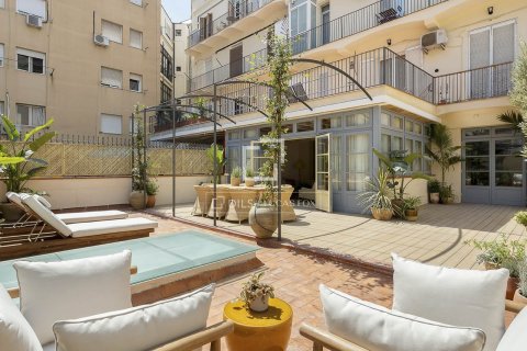 Apartamento de 3 dormitorios en venta en Barcelona, Cataluña, Spain № 3766 - foto 21