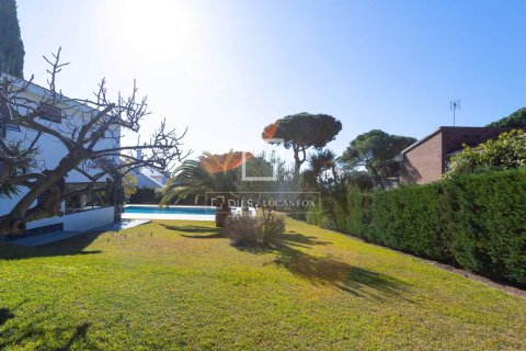 Villa de 5 dormitorios en venta en Tiana, Barcelona, Cataluña, Spain № 3764 - foto 24