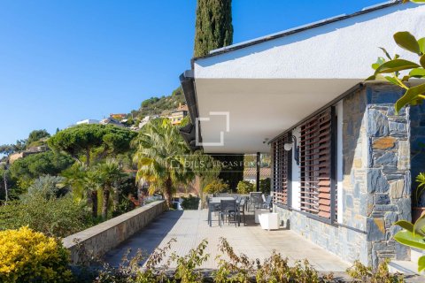 Villa de 5 dormitorios en venta en Tiana, Barcelona, Cataluña, Spain № 3764 - foto 27