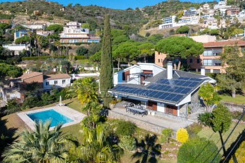Villa de 5 dormitorios en venta en Tiana, Barcelona, Cataluña, Spain № 3764