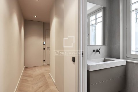 Apartamento de 1 dormitorio en alquiler en Barcelona, Cataluña, Spain № 3760 - foto 12