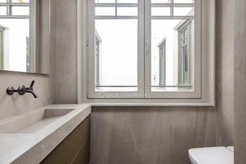 Apartamento de 1 dormitorio en alquiler en Barcelona, Cataluña, Spain № 3760 - foto 13