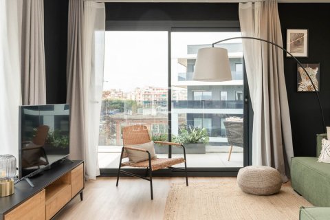 Apartamento de 3 dormitorios en venta en Barcelona, Cataluña, Spain № 4214 - foto 5