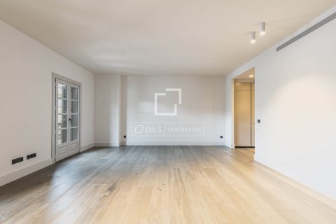 Купить квартиру в Барселона, Испания с 2 спальни, 90м², № 4211 - фото 5