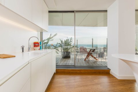 Apartamento de 4 dormitorios en venta en Barcelona, Cataluña, Spain № 4209 - foto 8