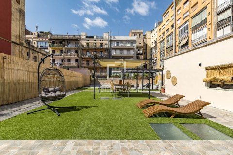 Apartamento de 3 dormitorios en venta en Barcelona, Cataluña, Spain № 4210