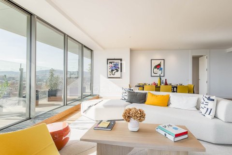 Купить квартиру в Барселона, Испания с 3 спальни, 230м², № 4208 - фото 2