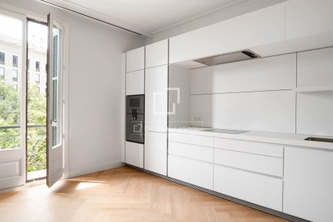 Купить квартиру в Барселона, Испания с 2 спальни, 141м², № 8676 - фото 6