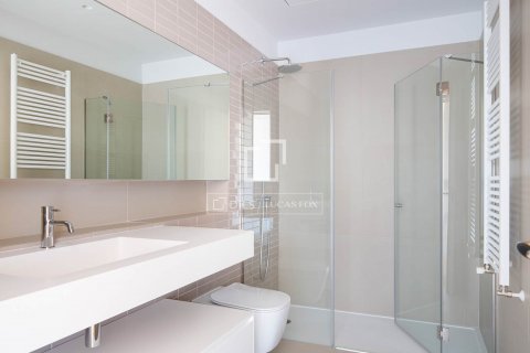 Купить квартиру в Барселона, Испания с 2 спальни, 141м², № 8676 - фото 27