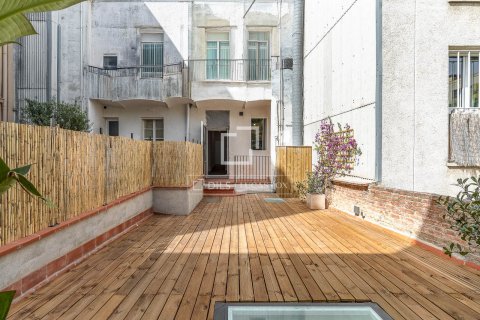 2 bedrooms apartment for sale in Barcelona, Catalonia, Spain № 8671 - photo 7