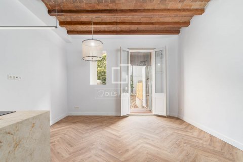 2 bedrooms apartment for sale in Barcelona, Catalonia, Spain № 8671 - photo 4