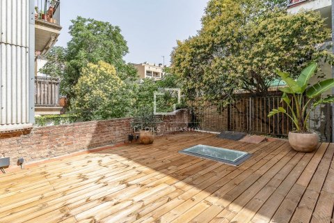2 bedrooms apartment for sale in Barcelona, Catalonia, Spain № 8671 - photo 2