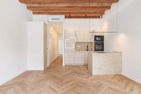 2 bedrooms apartment for sale in Barcelona, Catalonia, Spain № 8671 - photo 8